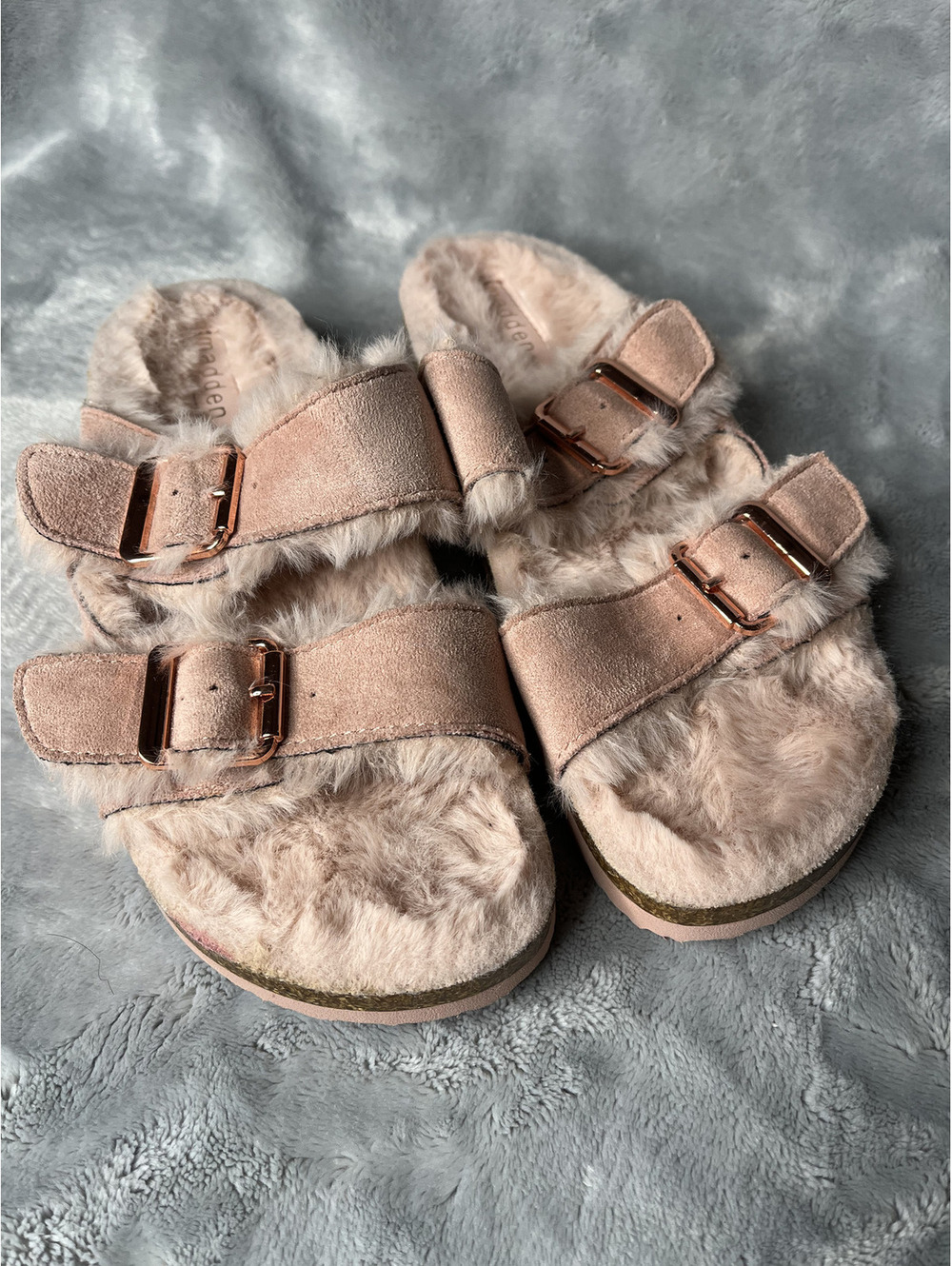 NWOT Madden Girl Women's Pink/Fluffy Insole Slides Size 7M
